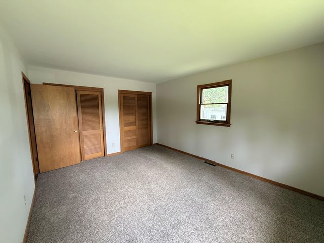 1850 W 53rd Avenue, Merrillville, IN 46410
