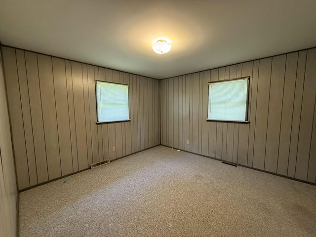 1850 W 53rd Avenue, Merrillville, IN 46410