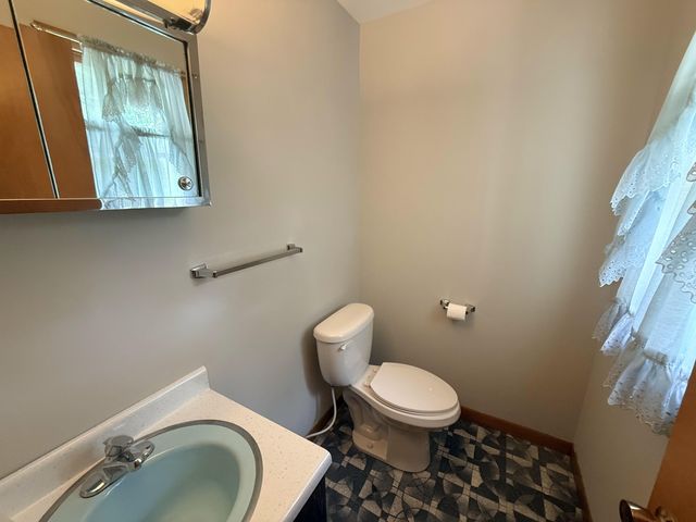 1850 W 53rd Avenue, Merrillville, IN 46410