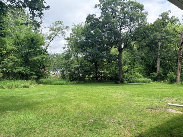 1850 W 53rd Avenue, Merrillville, IN 46410