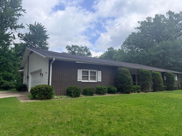 1850 W 53rd Avenue, Merrillville, IN 46410