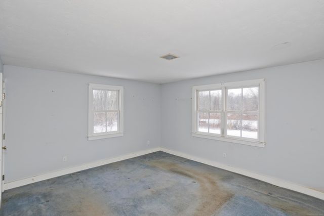 1095 South Grand Street, Suffield, CT 06093