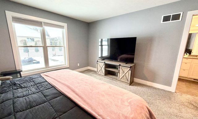 20393 Fieldstone Crossing Drive, Goshen, IN 46528