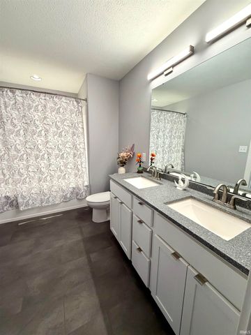 20393 Fieldstone Crossing Drive, Goshen, IN 46528