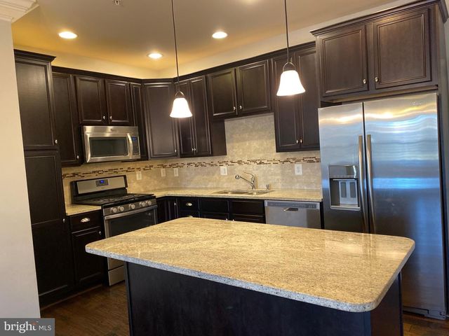 43075 THOROUGHFARE GAP TER, Ashburn, VA 20148