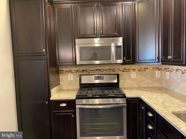 43075 THOROUGHFARE GAP TER, Ashburn, VA 20148