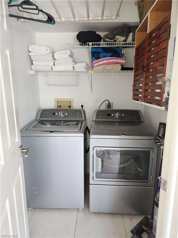 1337 Center LN, Naples, FL 34110