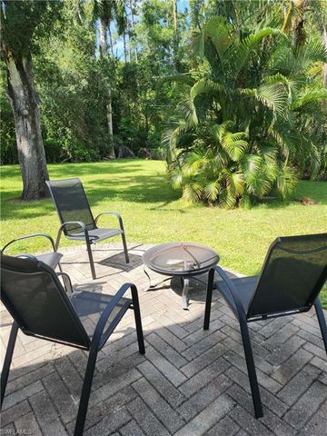 1337 Center LN, Naples, FL 34110