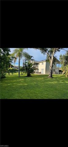 1337 Center LN, Naples, FL 34110