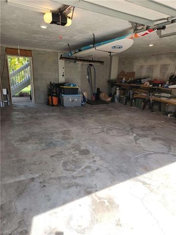 1337 Center LN, Naples, FL 34110