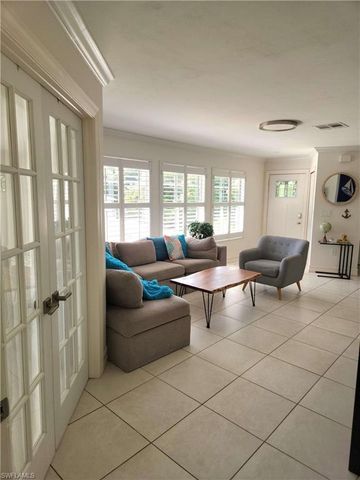 1337 Center LN, Naples, FL 34110