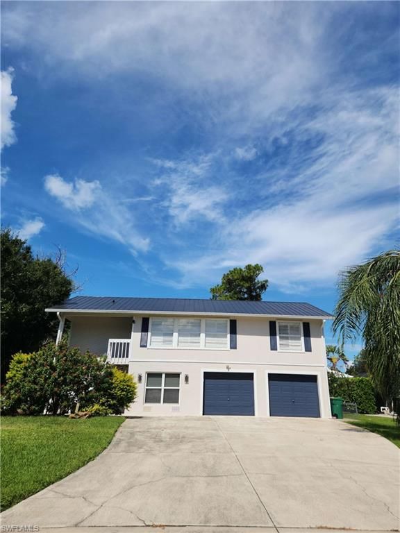 1337 Center LN, Naples, FL 34110
