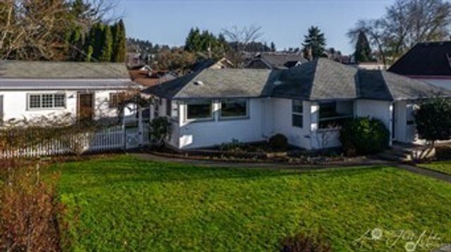 436 Wells Avenue N, Renton, WA 98057