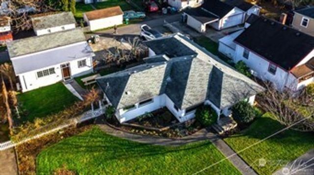436 Wells Avenue N, Renton, WA 98057