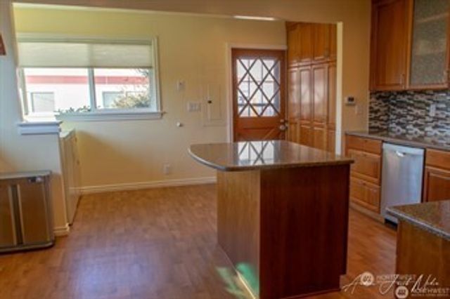 436 Wells Avenue N, Renton, WA 98057