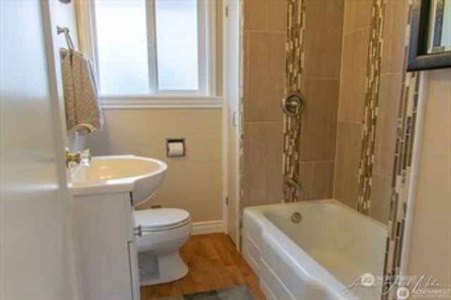 436 Wells Avenue N, Renton, WA 98057