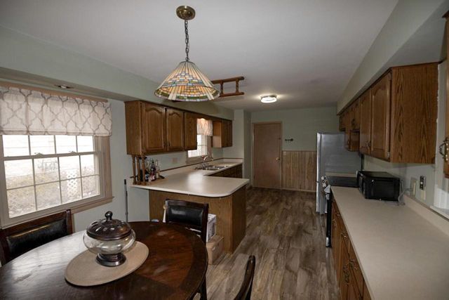 441 N 112th STREET, Wauwatosa, WI 53226