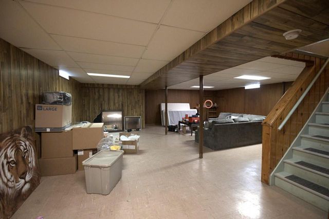 441 N 112th STREET, Wauwatosa, WI 53226