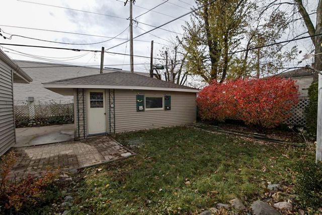 441 N 112th STREET, Wauwatosa, WI 53226