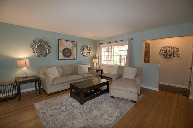 441 N 112th STREET, Wauwatosa, WI 53226