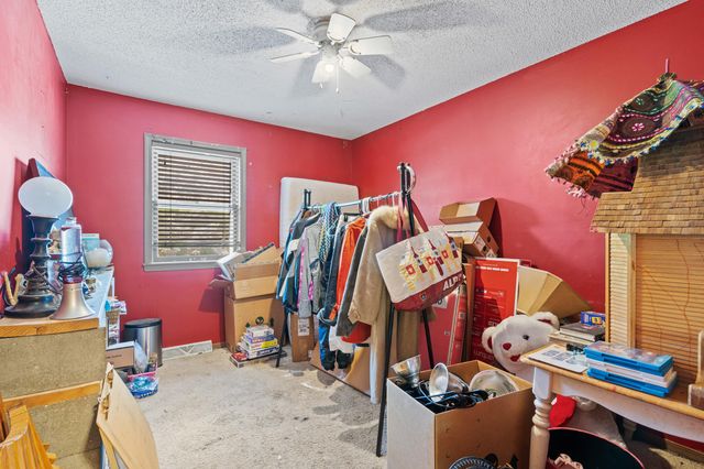 2808 PINE DR, Columbia, MO 65202