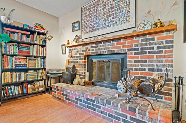 2808 PINE DR, Columbia, MO 65202
