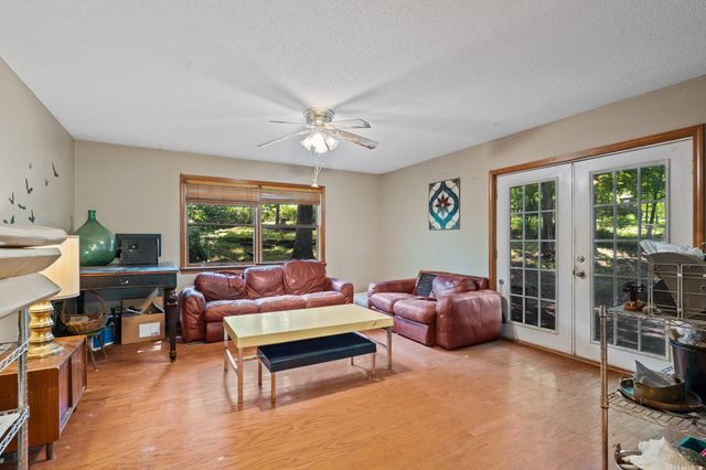 2808 PINE DR, Columbia, MO 65202