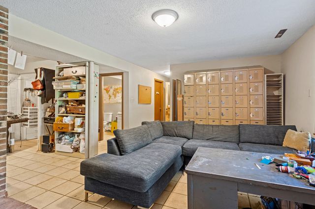 2808 PINE DR, Columbia, MO 65202