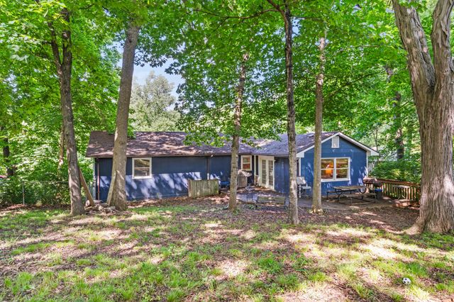 2808 PINE DR, Columbia, MO 65202