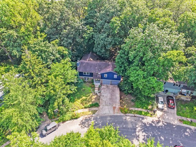2808 PINE DR, Columbia, MO 65202