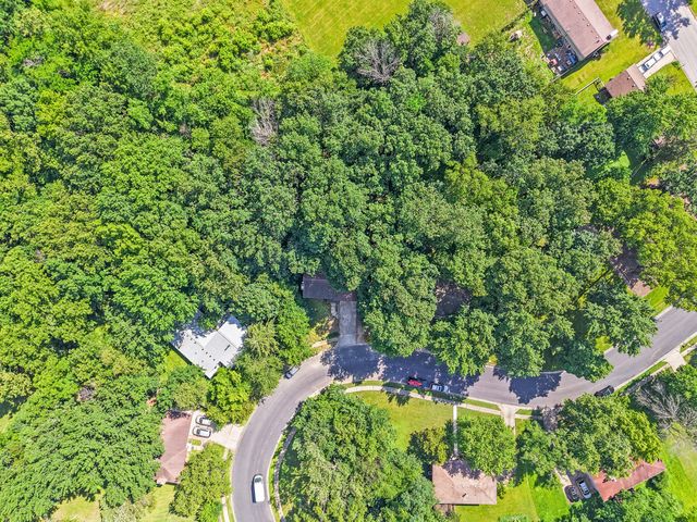 2808 PINE DR, Columbia, MO 65202