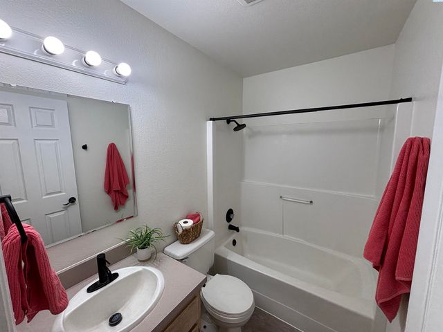 345 NW Parr Dr, Pullman, WA 99163