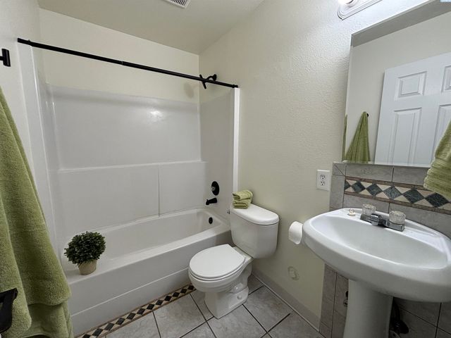 345 NW Parr Dr, Pullman, WA 99163