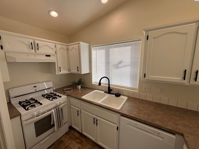 345 NW Parr Dr, Pullman, WA 99163