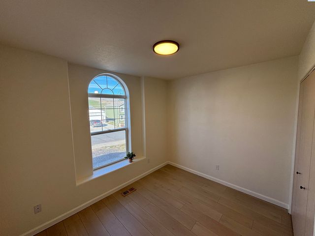 345 NW Parr Dr, Pullman, WA 99163