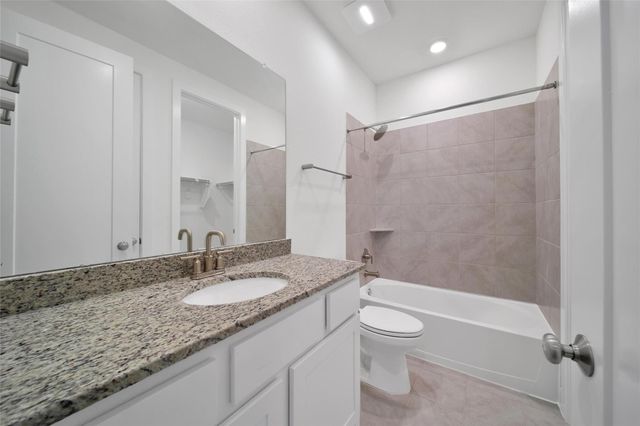 5615 Trinity Heights Lane, Sugar Land, TX 77479