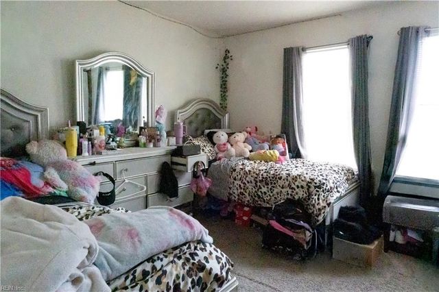 1111 Palmerton DR, Newport News, VA 23602