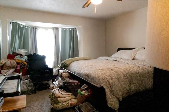 1111 Palmerton DR, Newport News, VA 23602