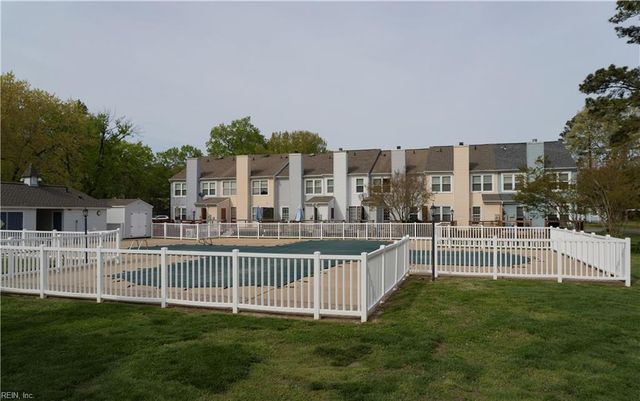 1111 Palmerton DR, Newport News, VA 23602