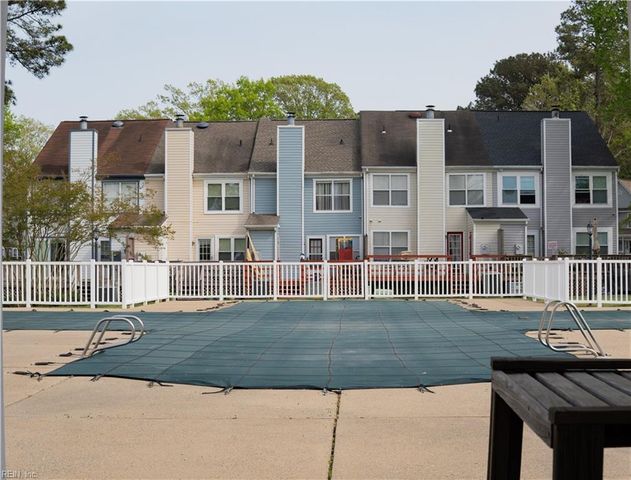 1111 Palmerton DR, Newport News, VA 23602