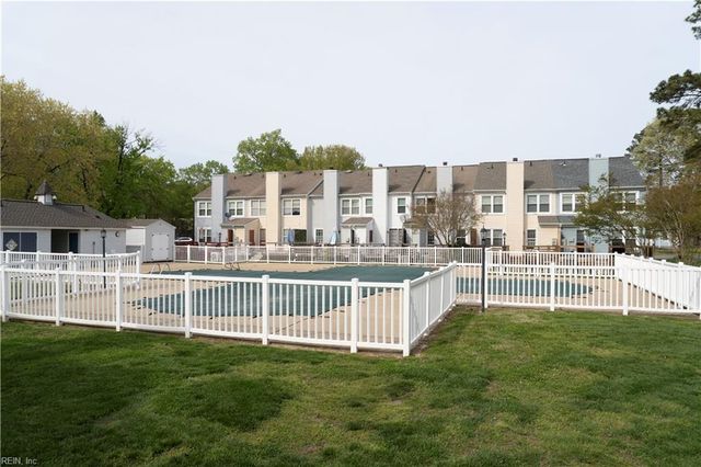 1111 Palmerton DR, Newport News, VA 23602