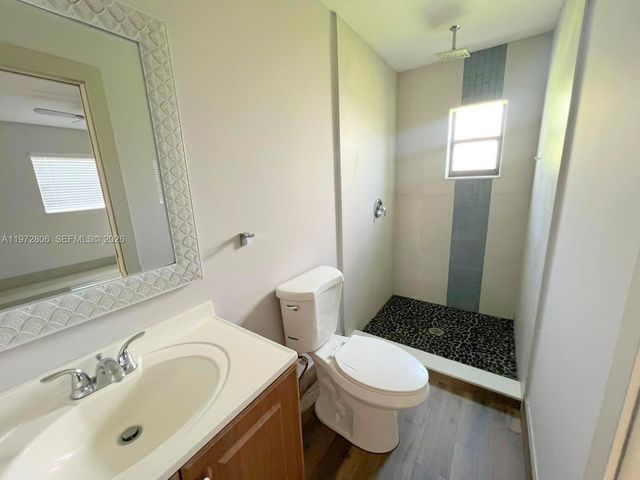 10355 SW 149 TE, Kendall, FL 33176