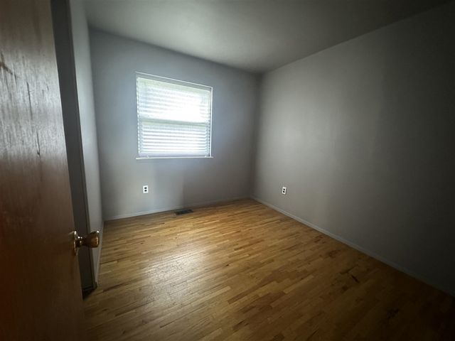 9856 Van Buren Street, Belleville, MI 48111
