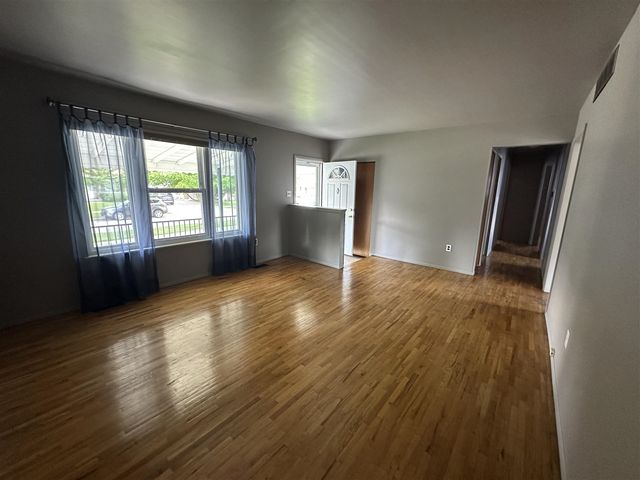 9856 Van Buren Street, Belleville, MI 48111