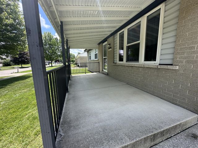 9856 Van Buren Street, Belleville, MI 48111