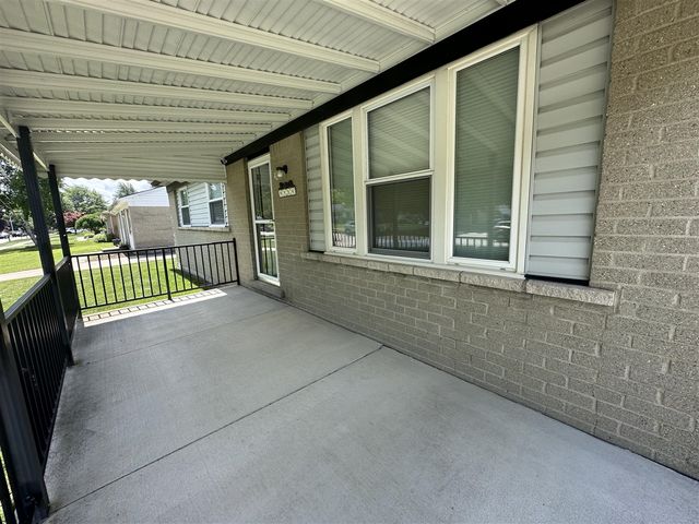 9856 Van Buren Street, Belleville, MI 48111
