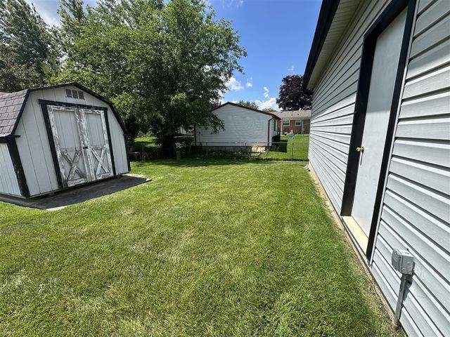 9856 Van Buren Street, Belleville, MI 48111