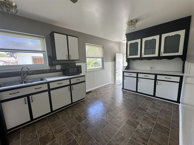 9856 Van Buren Street, Belleville, MI 48111