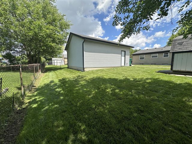 9856 Van Buren Street, Belleville, MI 48111