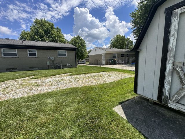 9856 Van Buren Street, Belleville, MI 48111